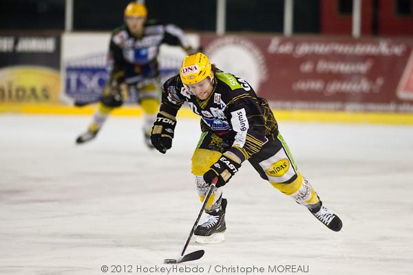 Strasbourg  2 - 1 Neuilly/Marne