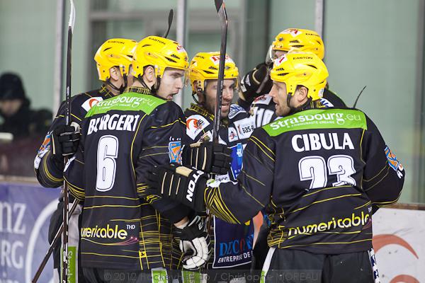 Strasbourg  2 - 1 Neuilly/Marne