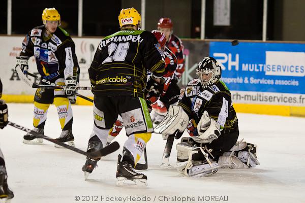 Strasbourg  2 - 1 Neuilly/Marne