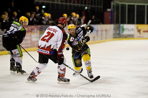 Strasbourg  2 - 1 Neuilly/Marne