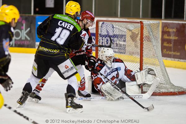 Strasbourg  2 - 1 Neuilly/Marne