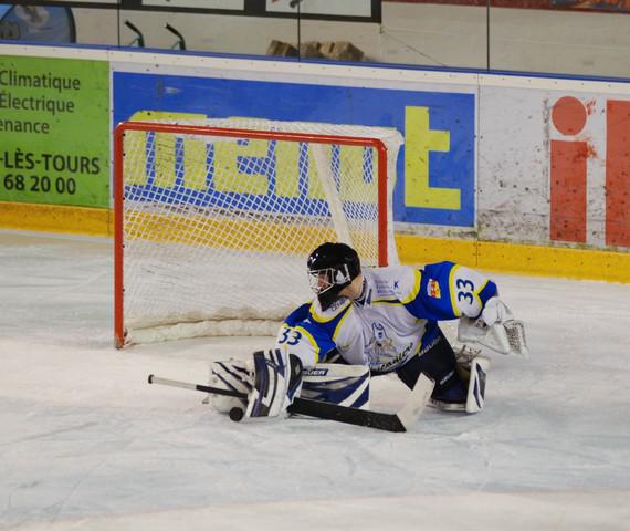 Tours  6 - 3 Toulon