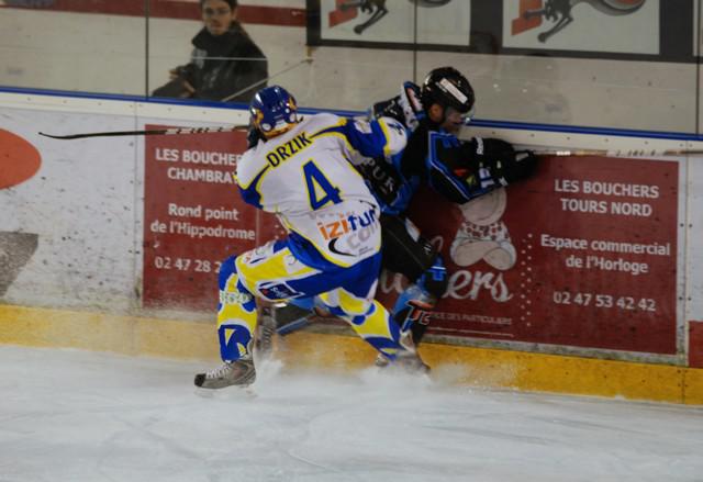 Tours  6 - 3 Toulon