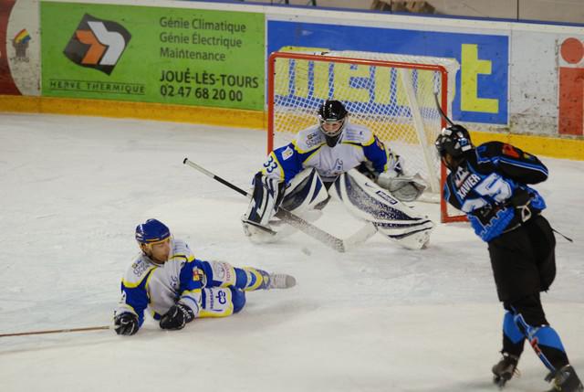 Tours  6 - 3 Toulon
