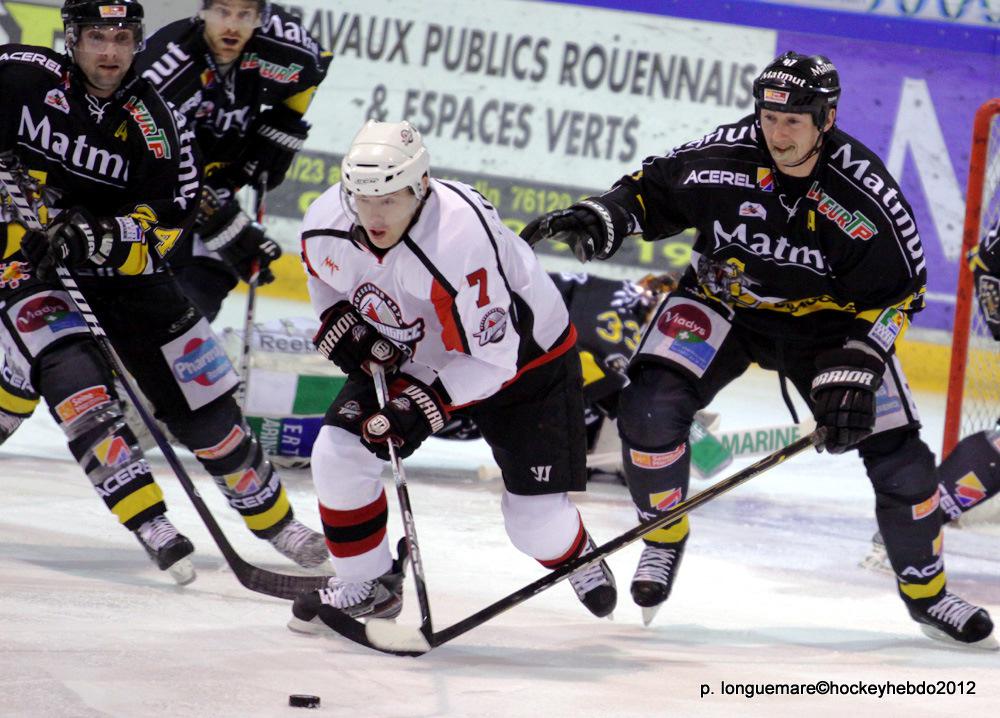 Ils l'ont fait. GRANDIOSE. — Reportage