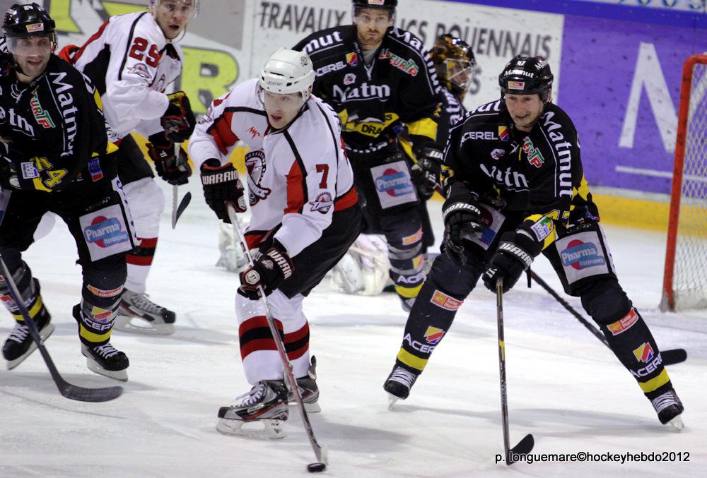 Ils l'ont fait. GRANDIOSE. — Reportage