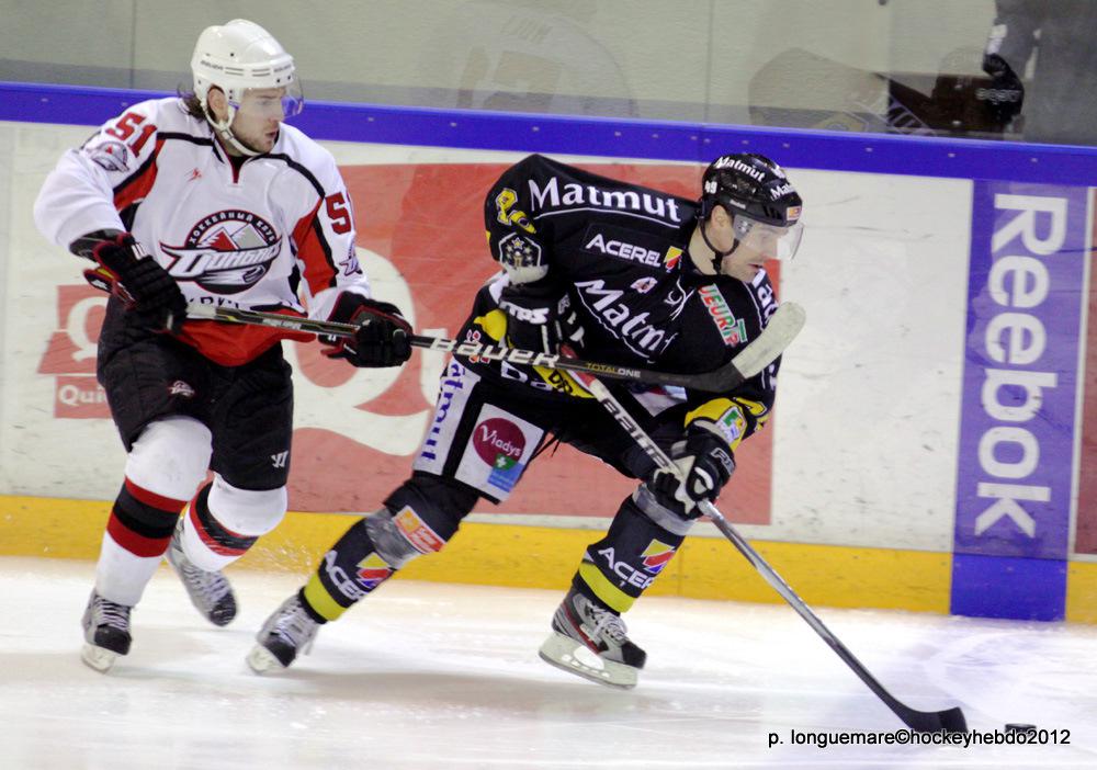 Ils l'ont fait. GRANDIOSE. — Reportage