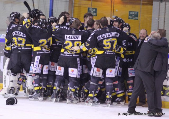 Photo hockey reportage Ils l'ont fait. GRANDIOSE.