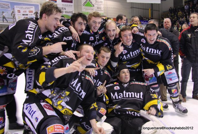 Photo hockey reportage Ils l'ont fait. GRANDIOSE.