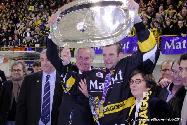 Photo hockey reportage Ils l'ont fait. GRANDIOSE.