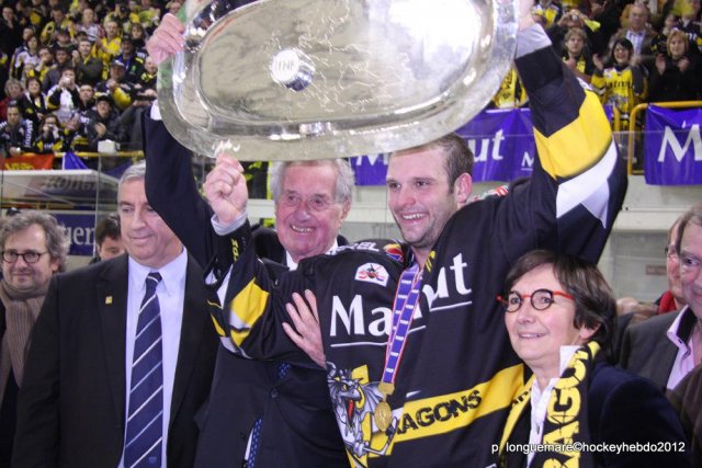 Photo hockey reportage Ils l'ont fait. GRANDIOSE.