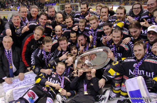Photo hockey reportage Ils l'ont fait. GRANDIOSE.