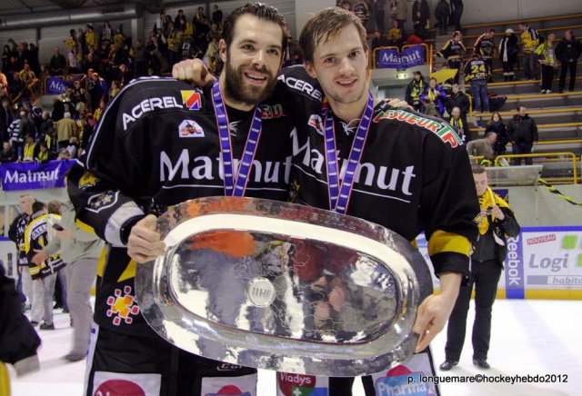 Photo hockey reportage Ils l'ont fait. GRANDIOSE.