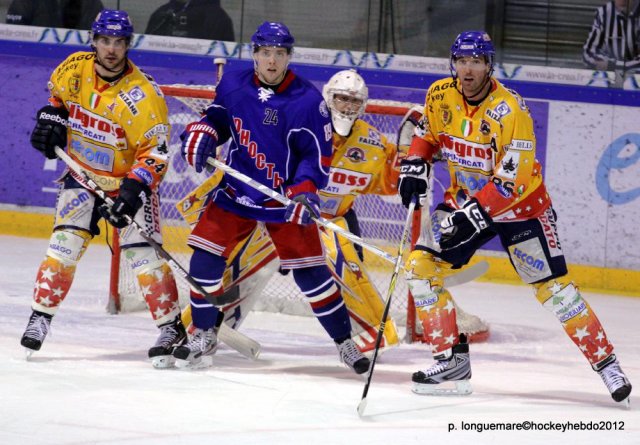 Photo hockey reportage Asiago et le réalisme de Minsk. 