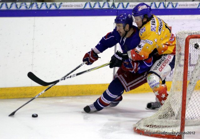 Photo hockey reportage Asiago et le réalisme de Minsk. 