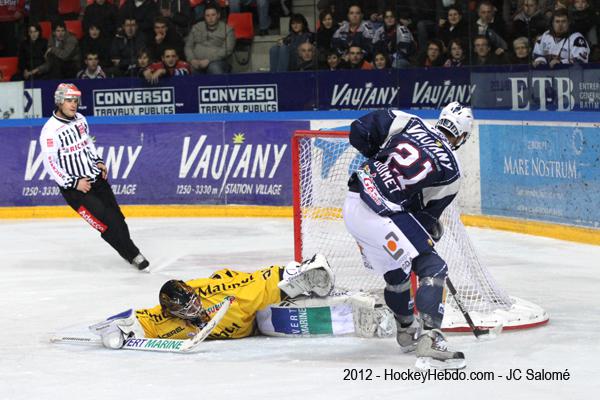 Grenoble  4 - 1 Rouen