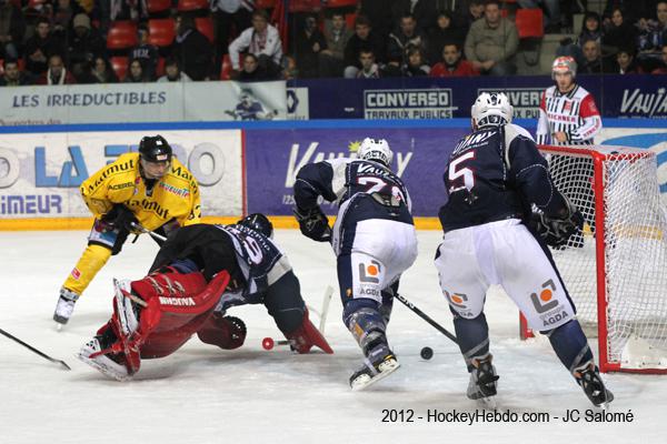 Grenoble  4 - 1 Rouen