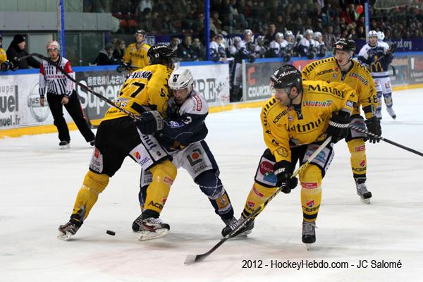 Grenoble  4 - 1 Rouen