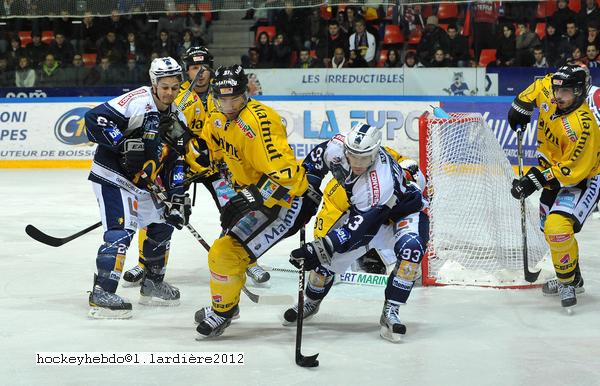 Grenoble  4 - 1 Rouen