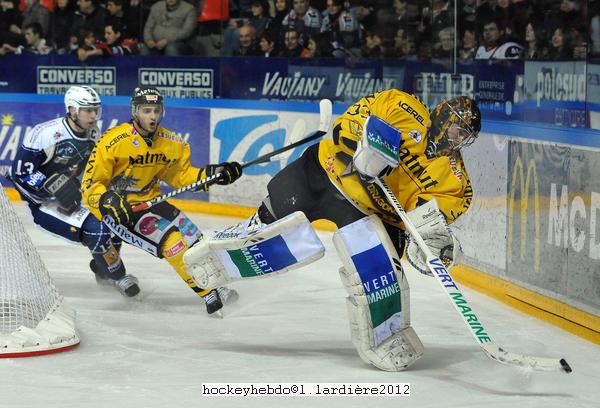 Grenoble  4 - 1 Rouen