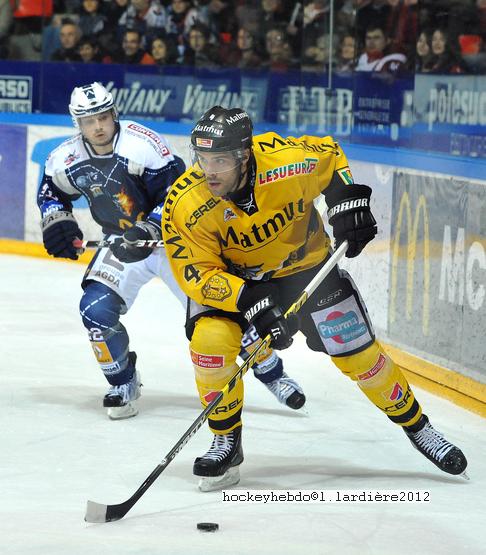 Grenoble  4 - 1 Rouen