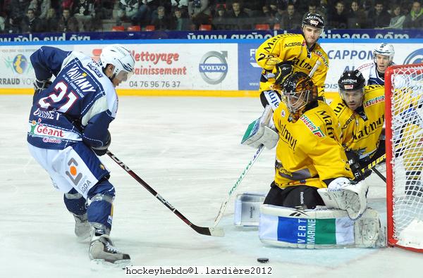 Grenoble  4 - 1 Rouen