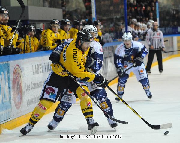 Grenoble  4 - 1 Rouen