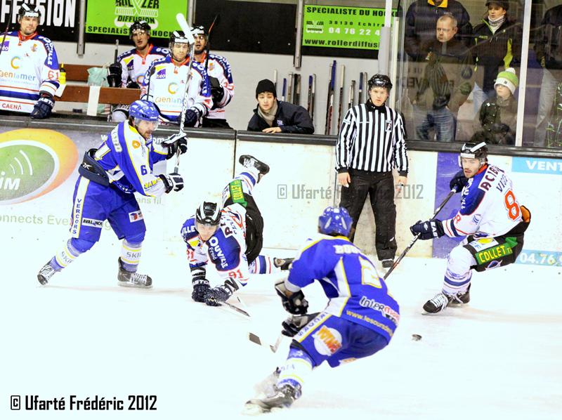 Villard-de-Lans 4 - 5 Caen 