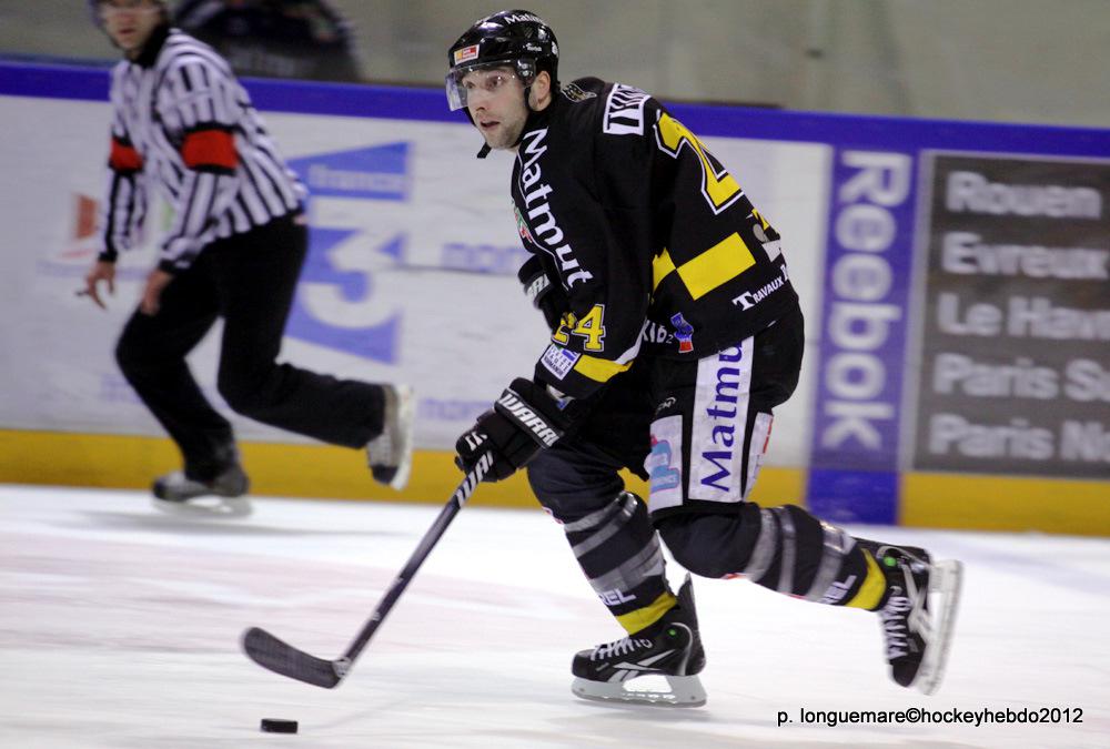 Rouen 2 - 1 Angers 