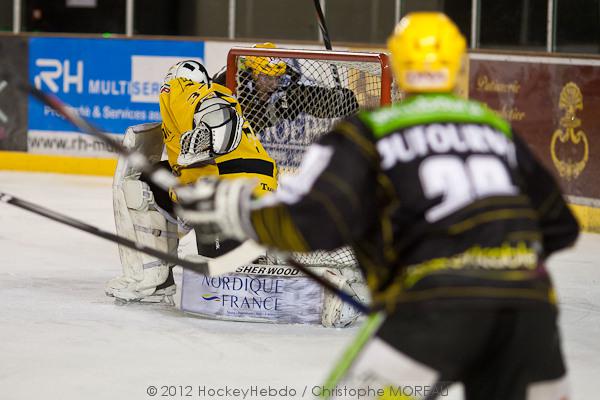 Strasbourg  5 - 1 Rouen