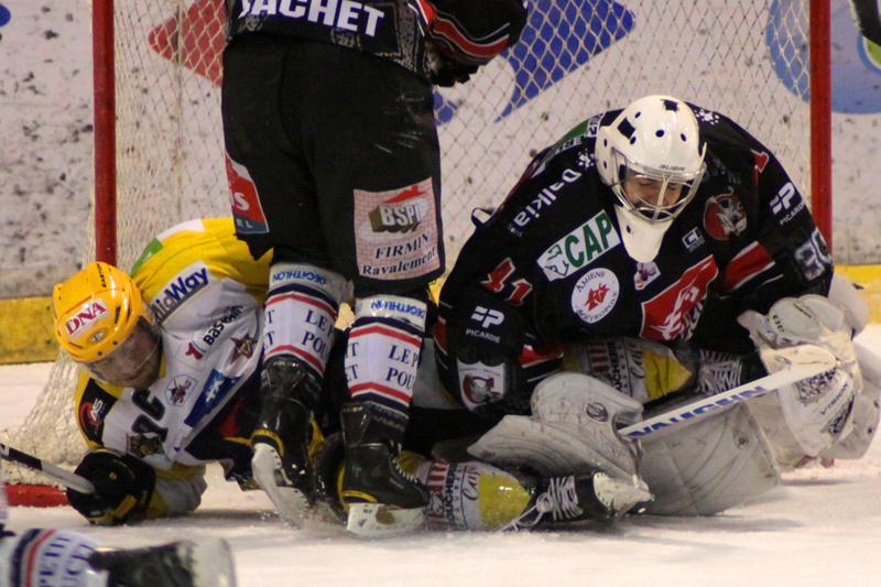 Amiens  4 - 2 Strasbourg 