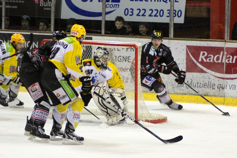 Amiens  4 - 2 Strasbourg 
