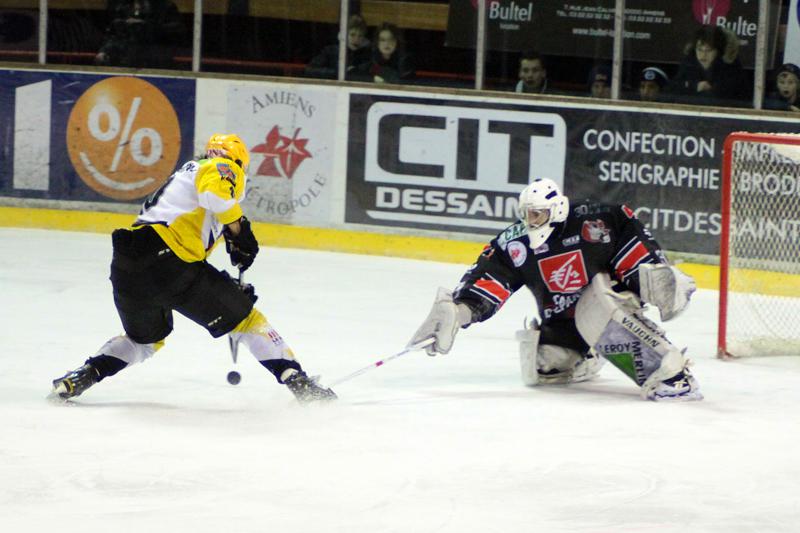 Amiens  4 - 2 Strasbourg 