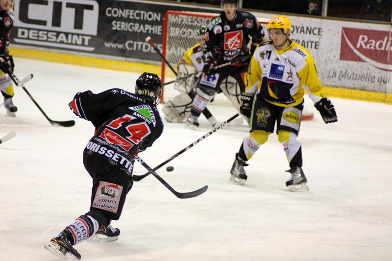 Amiens  4 - 2 Strasbourg 