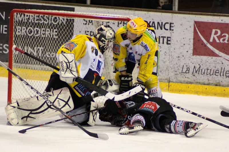 Amiens  4 - 2 Strasbourg 