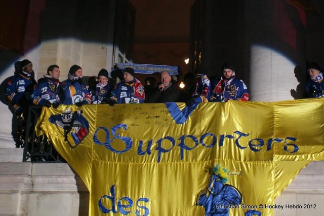 Photo hockey reportage Dijon dans la rue : Pari Gagné