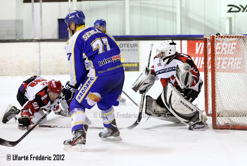 Villard-de-Lans 7 - 2 Neuilly/Marne