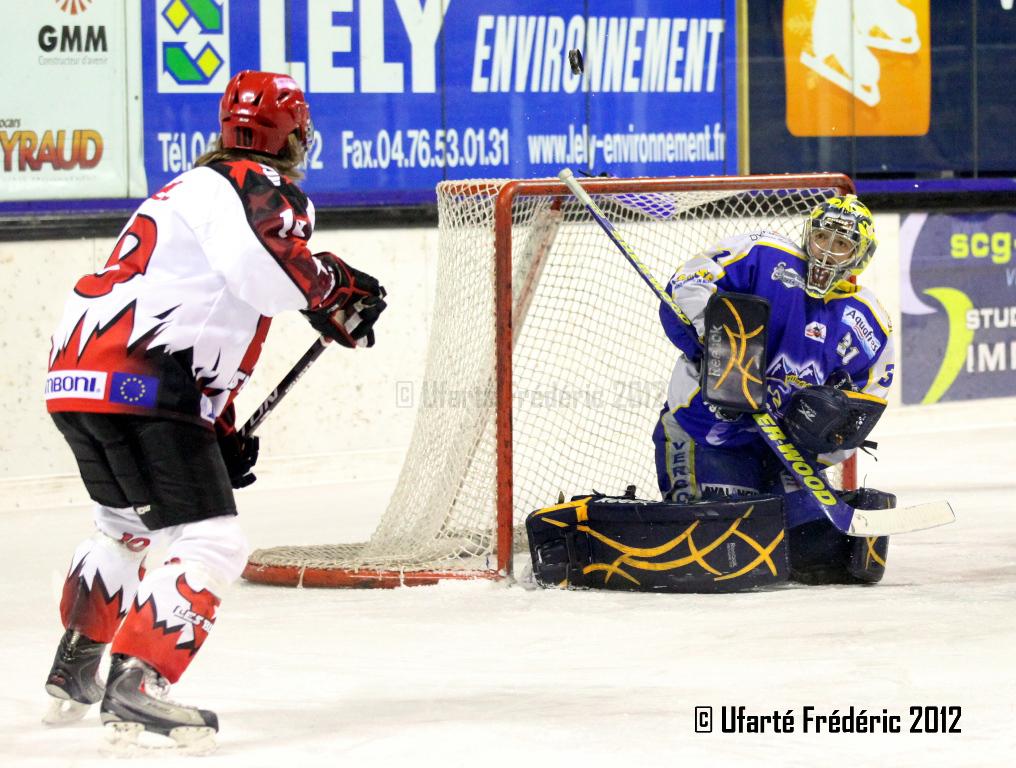 Villard-de-Lans 7 - 2 Neuilly/Marne
