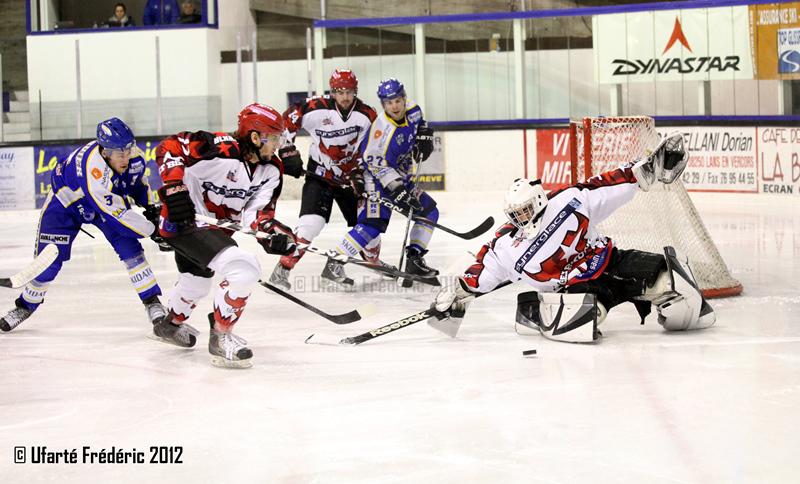 Villard-de-Lans 7 - 2 Neuilly/Marne
