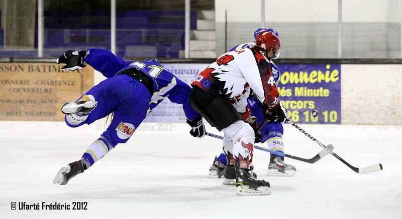 Villard-de-Lans 7 - 2 Neuilly/Marne