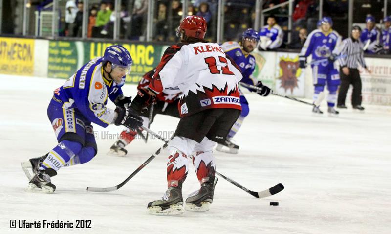 Villard-de-Lans 7 - 2 Neuilly/Marne