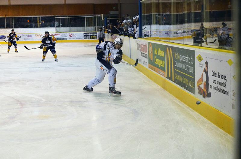 Chamonix  3 - 5 Grenoble 