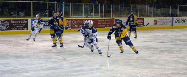 Photo hockey match Chamonix  - Grenoble  le 04/02/2012