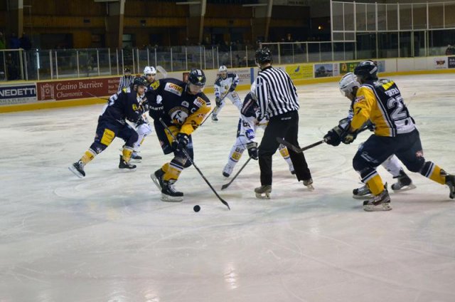 Photo hockey match Chamonix  - Grenoble  le 04/02/2012