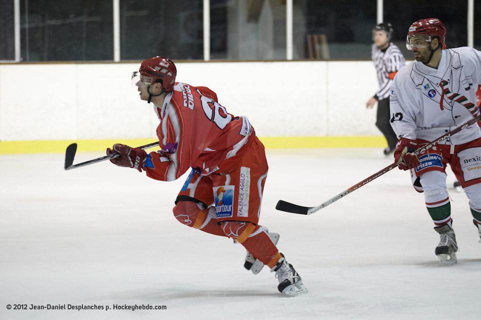 Valence 2 - 4 Anglet