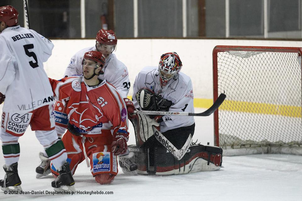 Valence 2 - 4 Anglet