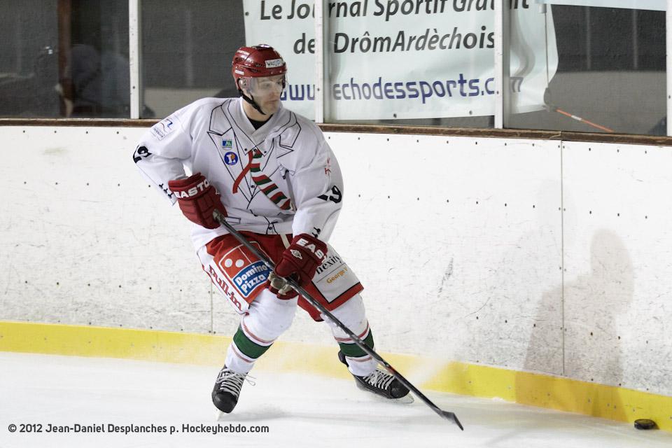 Valence 2 - 4 Anglet