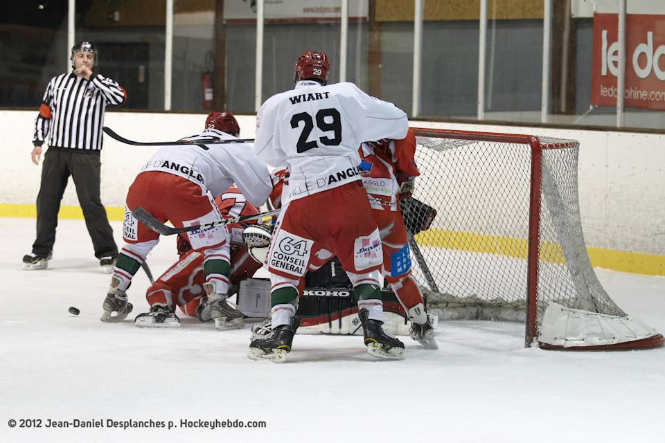 Valence 2 - 4 Anglet