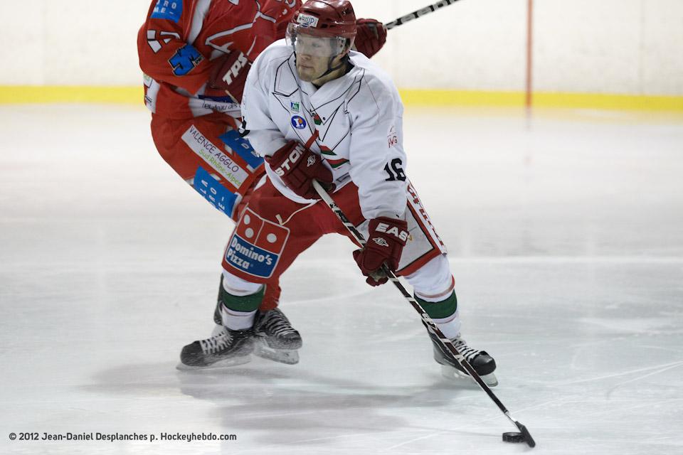 Valence 2 - 4 Anglet
