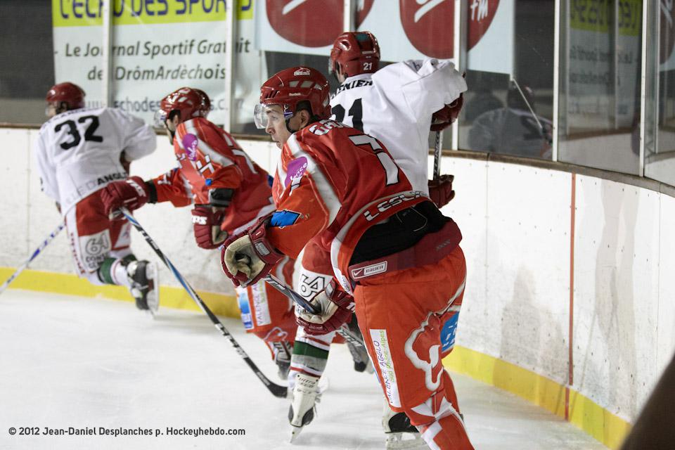 Valence 2 - 4 Anglet